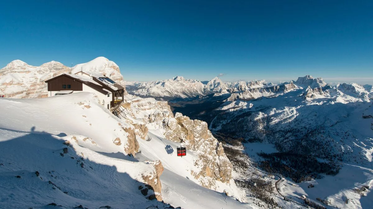 Lagazuoi EXPO Dolomiti. La terra, il cielo e la montagna in mezzo