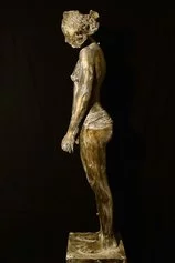02, VBC, Venus, After Botticelli b, 2021, Resina patinata e bronzo, 175 x 40 x 40 cm