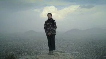 Aziz Hazara, Bow Echo (2019) HD, 16:9, colore, audio, 4'17