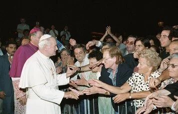 Papa Giovanni Paolo II, sul Lungarno, Pisa 1989