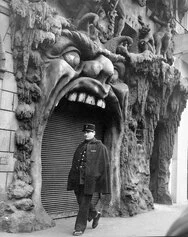 Robert Doisneau. L’enfer, Paris 1952 © Robert Doisneau