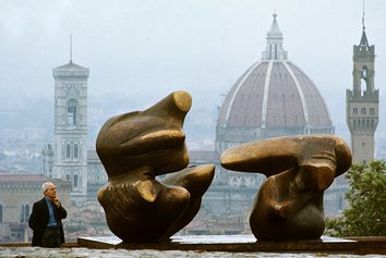 Henry Moore with Two Piece Reclining Figure: Points 1969-70, bronze, on exhibition at the Forte di Belvedere, Florence, Italy, 1972 - photographer: Enrico Ferorelli. Reproduced by permission of The Henry Moore Foundation
