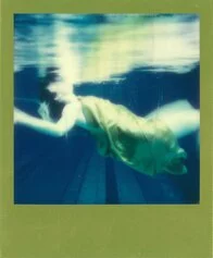 Amanda Maier, In Blue, 2021:2022, polaroid, 8,6 x 7,2 cm. Courtesy Boccanera Gallery Trento:Milano