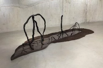 Binta Diaw, La plage noire, 2022, Prometeo Gallery Ida Pisani, Milano. Foto Antonio Maniscalco
Courtesy l'artista e Prometeo Gallery Ida Pisani, Milano-Lucca