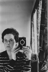 Inge Morath, Autoritratto, Gerusalemme, 1958 ©Fotohof archiv / Inge Morath / Magnum Photos