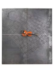 Jannis Kounellis, Senza titolo, 2010 2011, piastra di ferro, reti metalliche, violino, cavo d'acciaio, cm 200x180