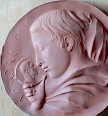 Marco Marchesini AMORE MIO, 2006 Idea per medaglia dedicata agli innamorati della medaglistica Terracotta, diam. 22 cm