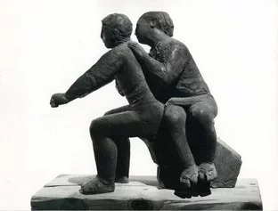 Marco Marchesini In lambretta, 1968 Terracotta patinata, 42x45 cm Foto Franco Labanti