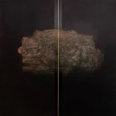 Tao Han, Nebbia bassa, 2020, 150x150cm, olio su tela, acrilico, foglie d’oro, vernice